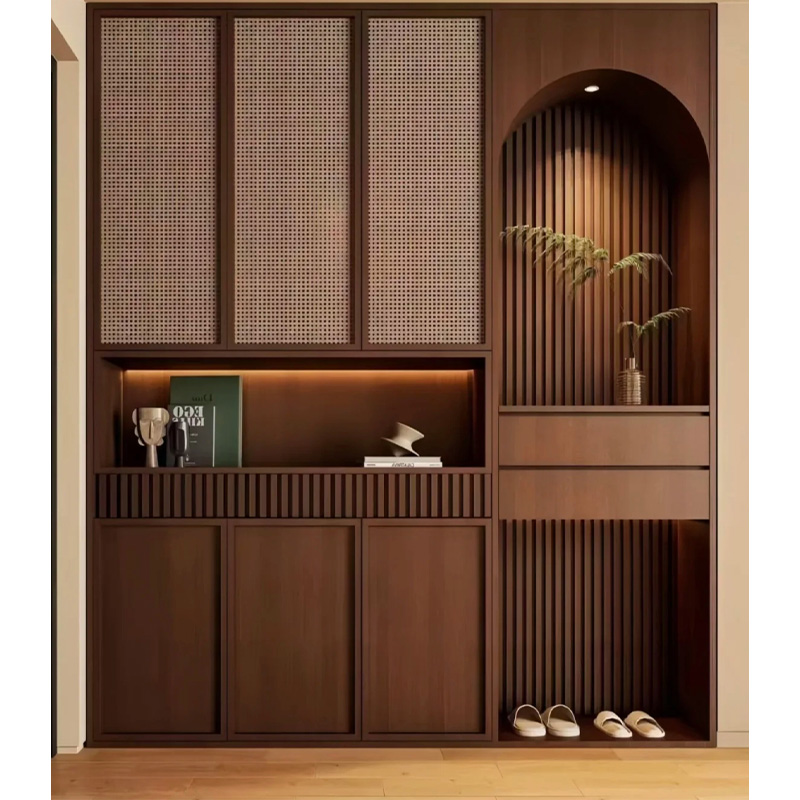 How can shoe cabinet storage functions be combined with rotating and pull-out structures to improve space utilization?